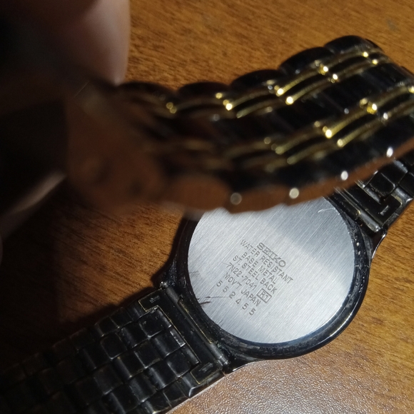 TWO TONE SEIKO Unisex WATCH 7N22 7041 Black and Gold, Slim Case, Date Working - Picture 6 of 7